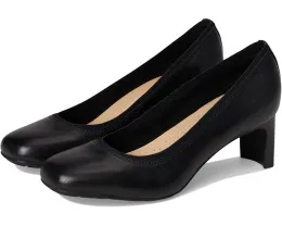 Лодочки Clarks Anelise Nora с круглым носком и резиновой подошвой на котячьем каблуке