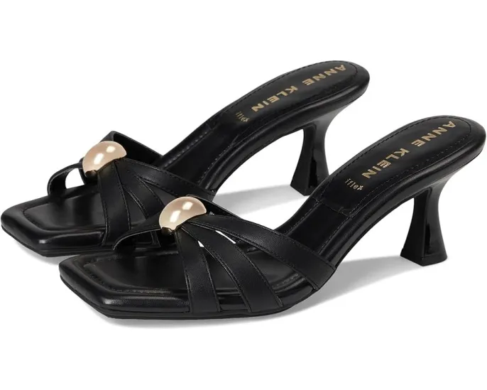 Босоножки Anne Klein Jonelle с жемчужным декором и котячьим каблуком