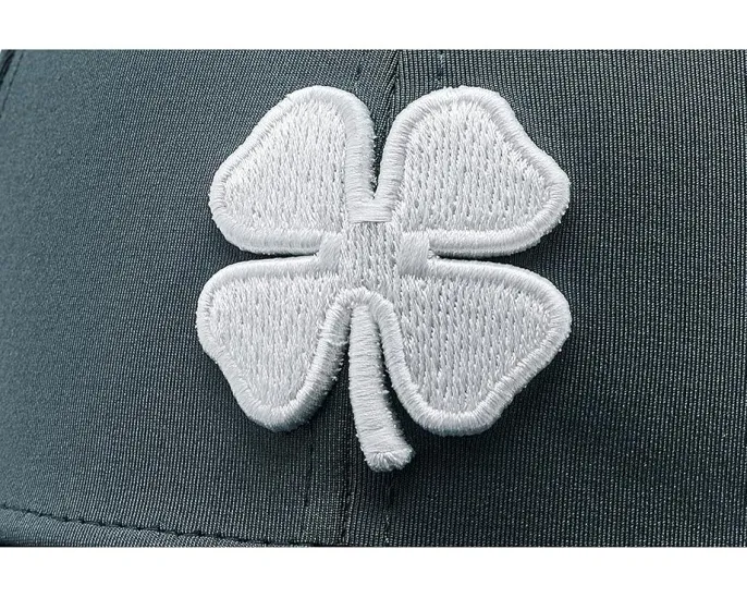 Кепка Premium Clover 172 от Black Clover с вышитым клевером и низким профилем