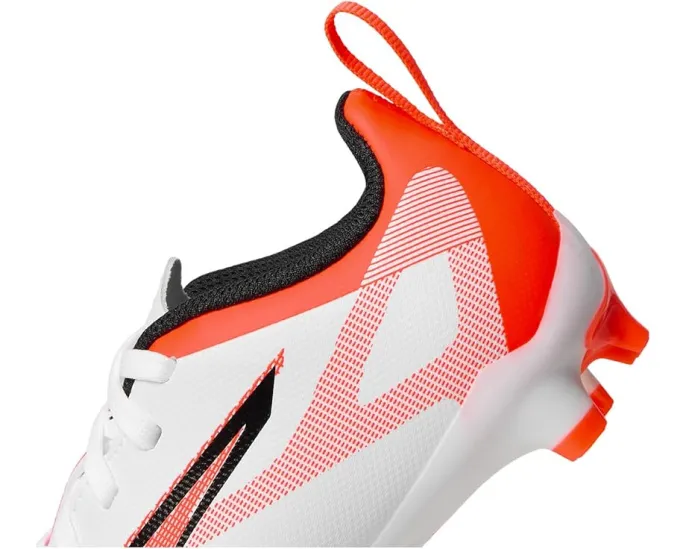 Детские бутсы Puma Ultra Play с шипами для твердого и искусственного газона