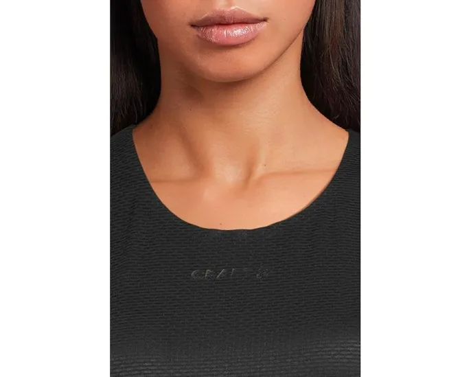 Craft Pro Dry Nanoweight майка для интенсивных тренировок с сетчатой тканью