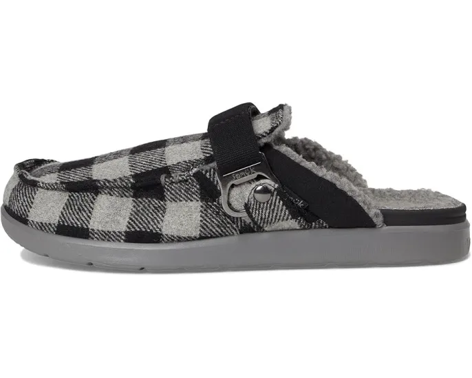 Тапочки Happy Hour Lite Buffalo Chill с искусственным мехом и открывалкой Sanuk