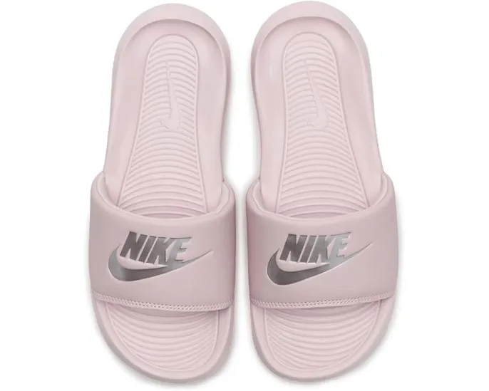Сланцы Nike Victori One Slides с анатомической стелькой и мягкой пеной