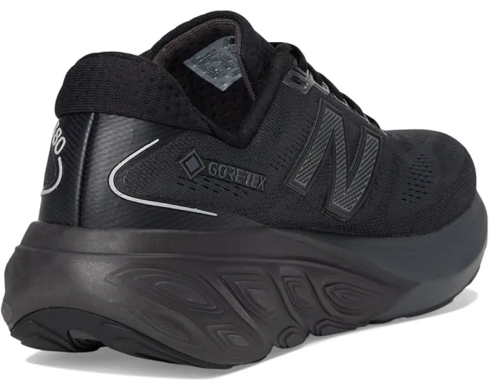 Беговые кроссовки New Balance Fresh Foam X 880 v15 GORE-TEX с водонепроницаемым верхом