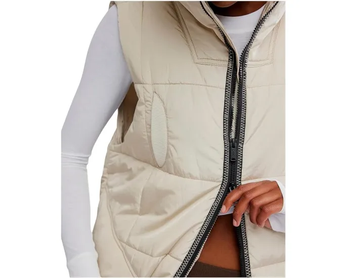 FP Movement Утепленный жилет On The Move Packable Vest Бежевый