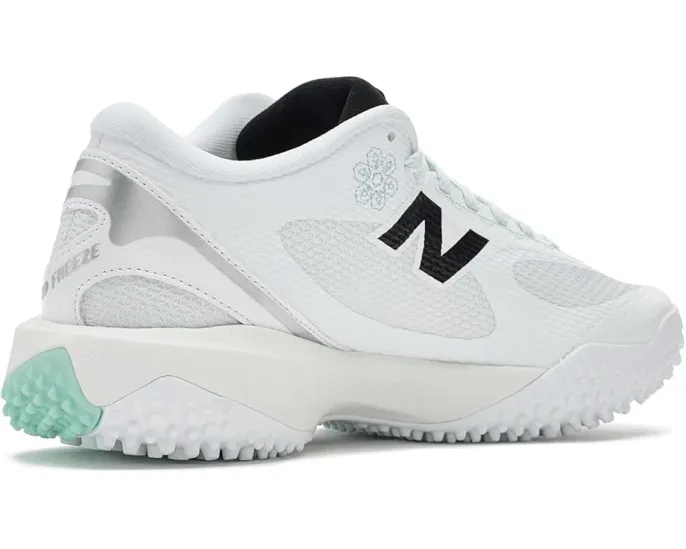 Низкие бутсы для лакросса New Balance FreezeLX V5 Turf Low с шипами разного размера