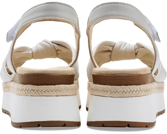 Босоножки Ekon от Vaneli с квадратным носком и застежкой на липучке