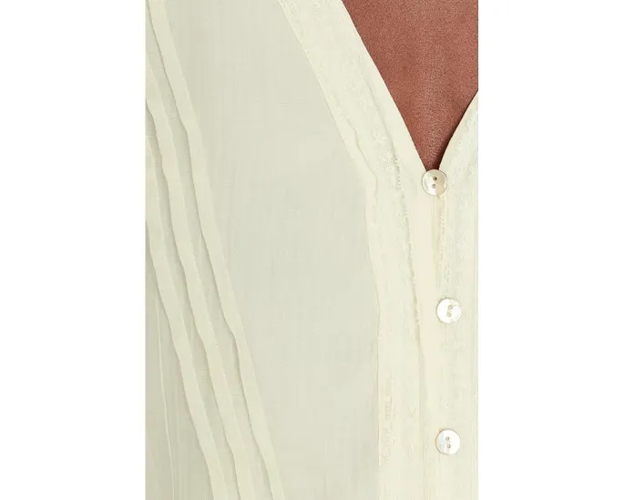 Топ с кружевной отделкой Lace Trim Shell от Vince Camuto