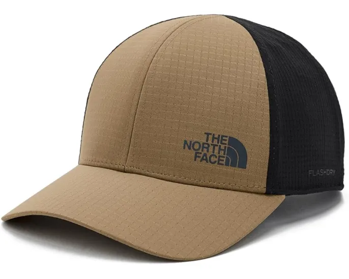 Бейсболка The North Face Summer LT Trucker с технологией Lightrange
