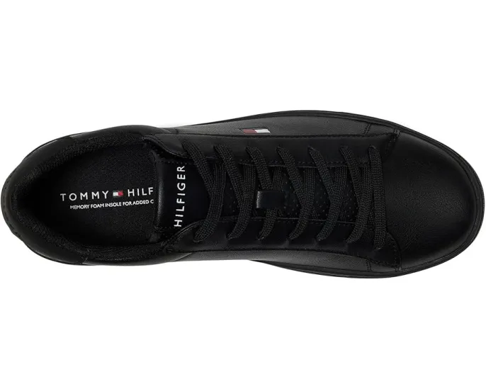 Кроссовки Tommy Hilfiger Brecon с фирменным логотипом и круглым носком