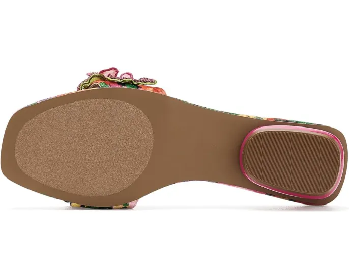 Сандалии Scottyy от Blue by Betsey Johnson с цветочными аппликациями