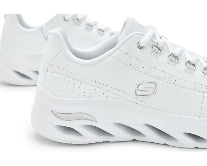 Кроссовки SKECHERS Arch Fit Glide Step с кожаным верхом и технологией поддержки свода стопы