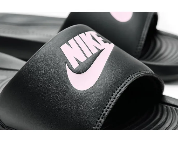 Сланцы Nike Victori One Slides с анатомической стелькой и мягкой пеной
