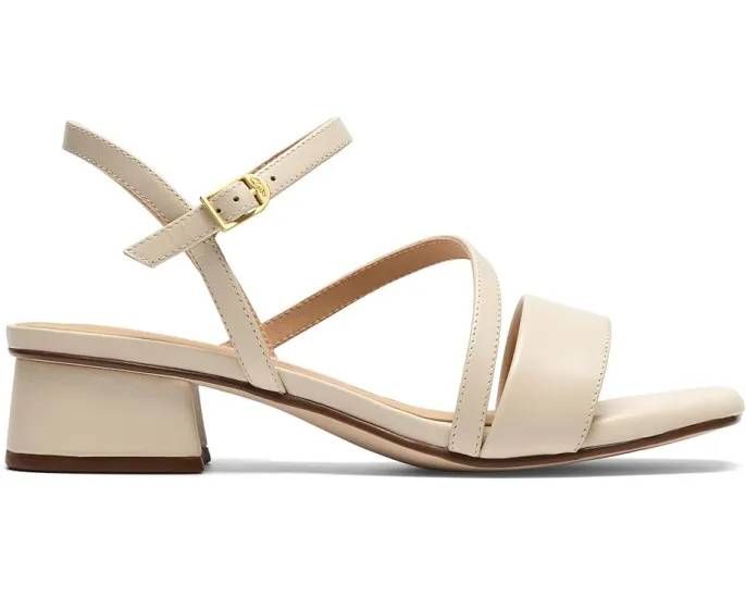 Сандалии Clarks Serina 35 Strap с ремешками на пряжках и стелькой Contour Cushion