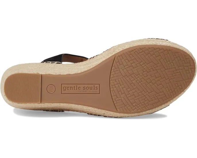 Сандалии Gentle Souls Caspian на танкетке с застежкой на пряжке