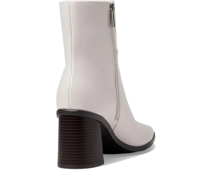 Ботильоны Bandolino Mayi с квадратным носком и геометрическим каблуком