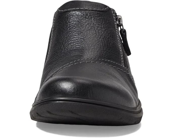 Туфли Clarks Carleigh Ray на плоской подошве с кожаным верхом и молнией
