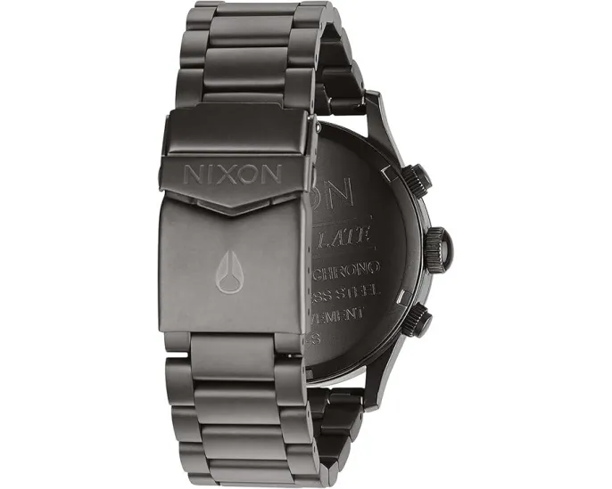 Nixon Sentry Chrono с корпусом из нержавеющей стали и водонепроницаемостью 100 метров
