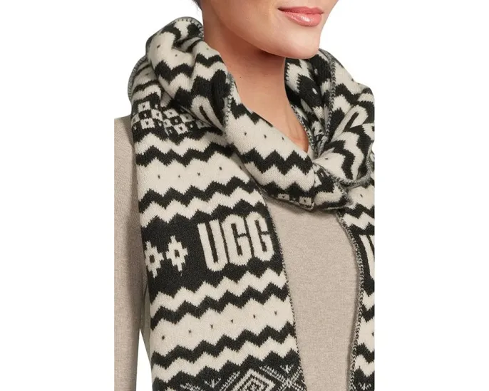 Шарф Uggisle с узором фэр-айл и объемной вязкой UGG