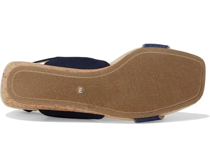 Босоножки Vaneli Catlee на платформе с открытым носком и перекрестными ремешками