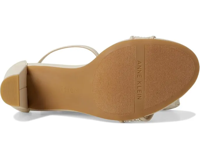 Туфли Anne Klein Kourtney-P на устойчивом каблуке с жемчужной деталью