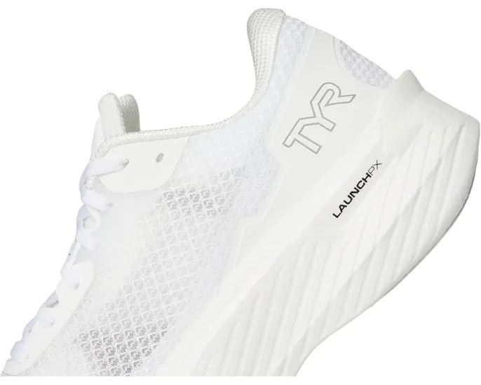 Беговые кроссовки TYR Valkyrie Speedworks с пеной Pebax и нейлоновой пластиной