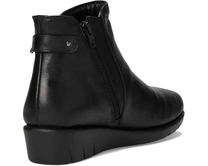 Ботильоны Apso на каблуке с эластичной вставкой и молнией из мягкой кожи