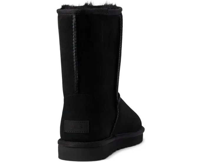 UGG Classic Short II угги из овчины с водонепроницаемой пропиткой
