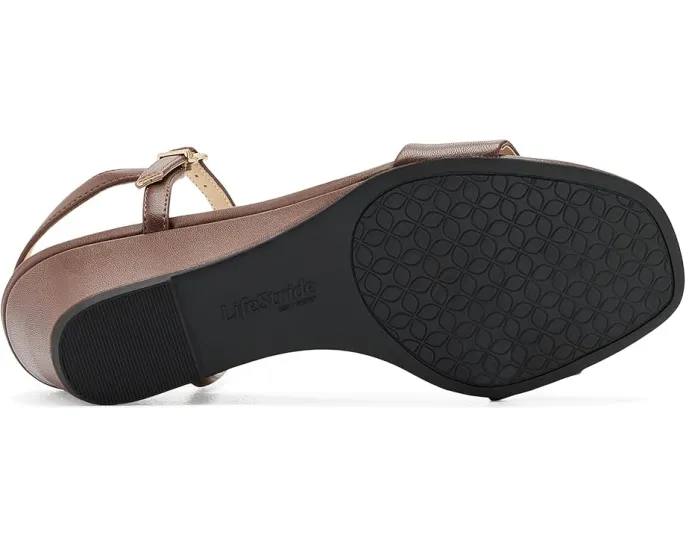 Сандалии LifeStride Sawyer Strappy с регулируемым ремешком на щиколотке и клиновидным каблуком