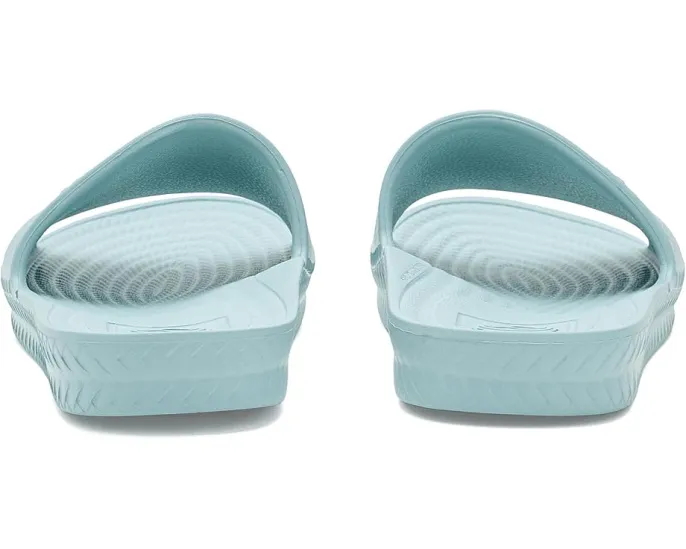 Водонепроницаемые сланцы Reef Water Scout с деталями под эспадрильи