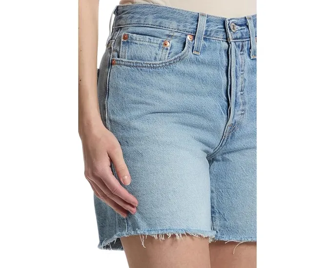 Шорты Levi's® Premium 501 Mid Thigh Light-Weight с высокой посадкой и пятью карманами