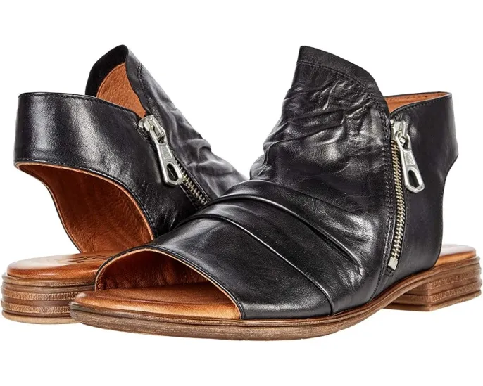 Ботильоны Miz Mooz Dylan с текстурированной кожей и боковой молнией