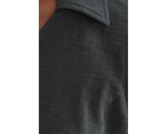 Топ Lilla P Easy Collared с V-образным вырезом и удлиненным силуэтом