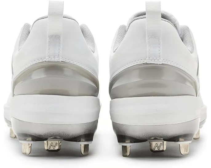 Софтбольные бутсы New Balance Fuse V5 с промежуточной подошвой FuelCell