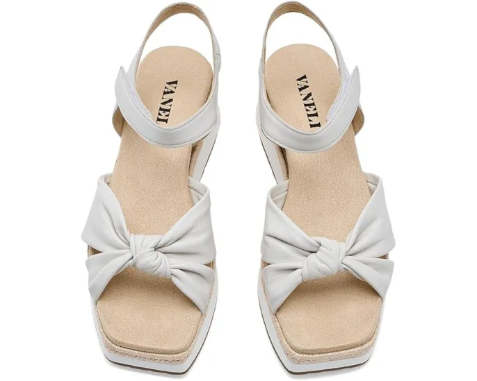 Босоножки Ekon от Vaneli с квадратным носком и застежкой на липучке