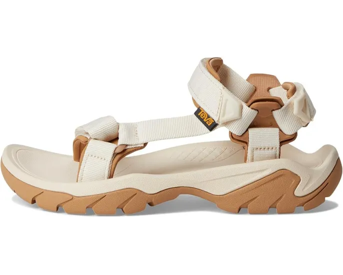 Трекерские сандалии Teva Terra Fi 5 Universal с агрессивным протектором