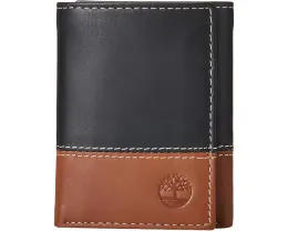 Портмоне Timberland Two-Tone Trifold из гладкой кожи с отделением для купюр
