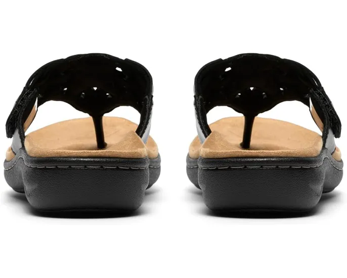 Сандалии Clarks Laurieann Mia с ремешком между пальцев и стелькой Ultimate Comfort