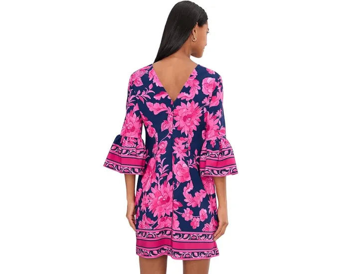 Короткое платье Adrianna Papell с расклешенными рукавами и глубоким вырезом на спине