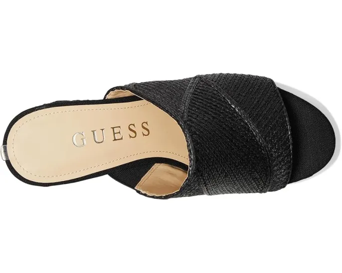 Сандалии GUESS Evenz на платформе с плетеными деталями и клиновидным каблуком