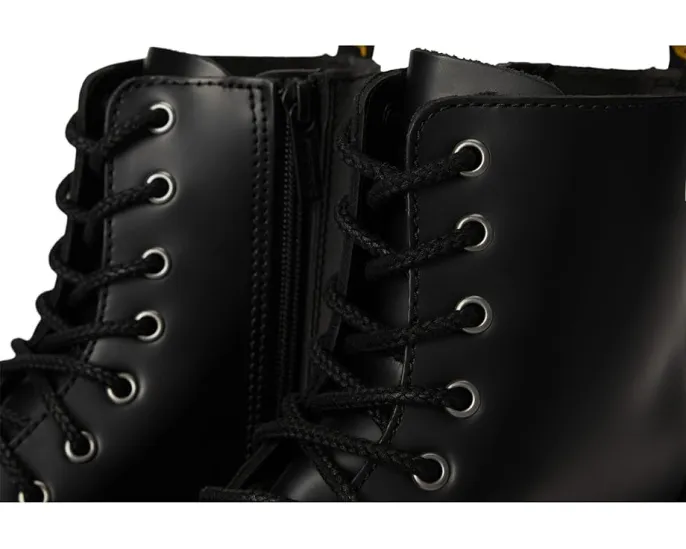 Ботинки Dr. Martens Jadon Smooth Leather на платформе с восемью люверсами