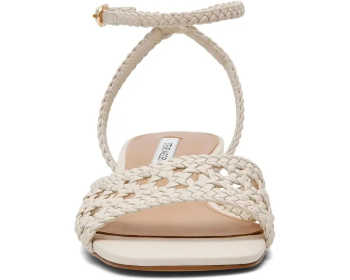 Босоножки Shay от Steve Madden с острым носком и регулируемым ремешком