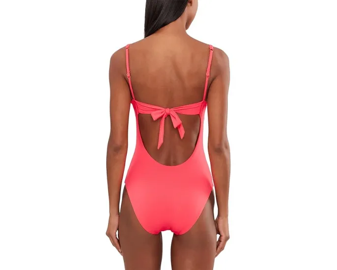 Цельный купальник BECCA Marble Canyon Ariyah с глубоким вырезом