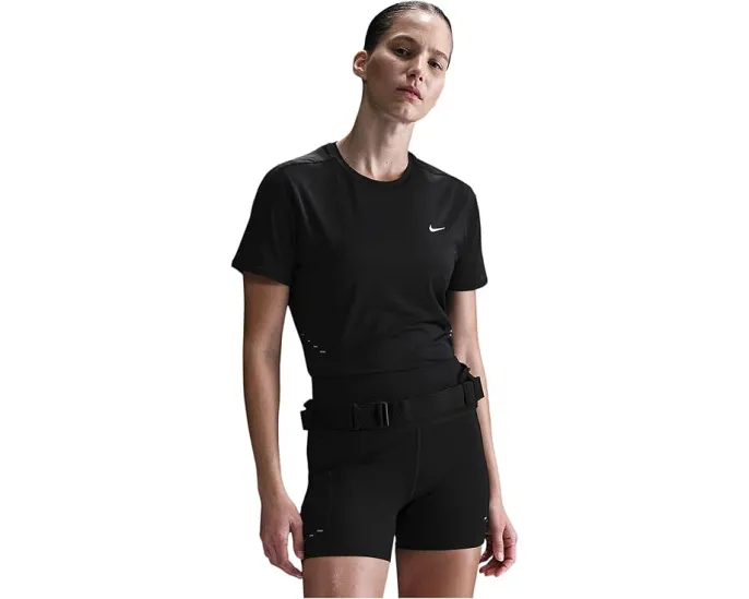 Беговой топ Nike Swift Dri-FIT с коротким рукавом и технологией отвода влаги