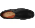 Clarks Un Kendric Go с верхом из премиальной кожи и вентилируемой подошвой