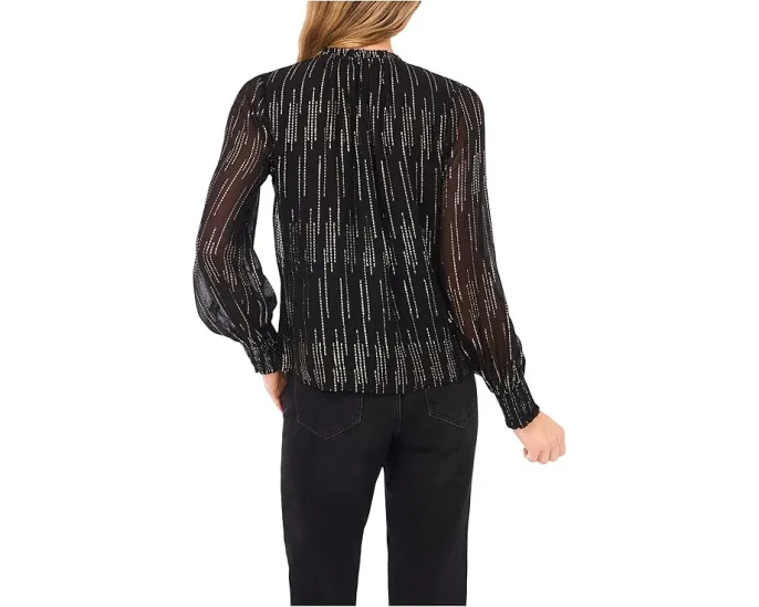 Блузка CeCe с воротником на запах и длинными рукавами на манжетах