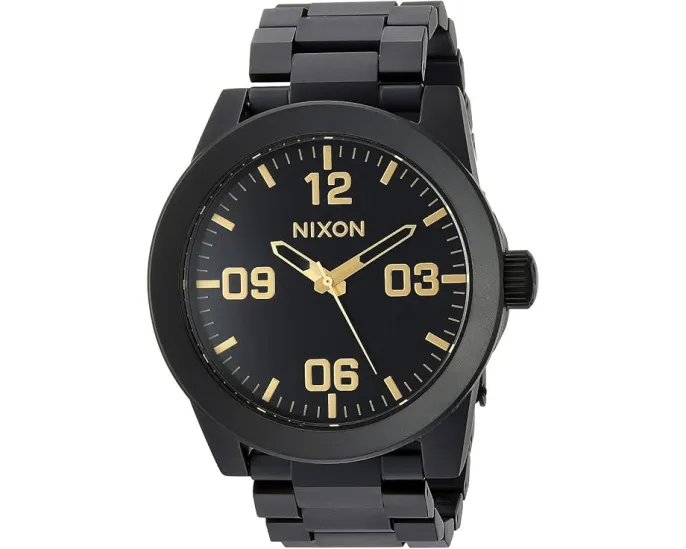 Наручные часы Nixon Corporal SS из нержавеющей стали с браслетом