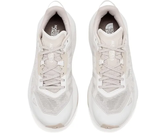The North Face Altamesa 300 V2 легкие трейловые кроссовки с подошвой SURFACE CTRL