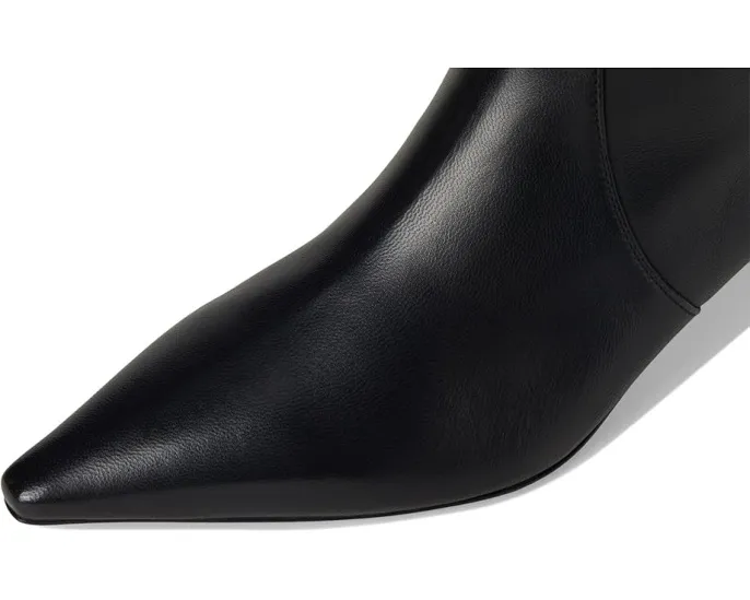 Ботильоны Stuart Weitzman Naomi 50 с острым носком и каблуком-стилет