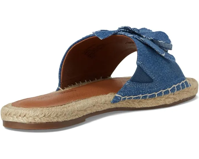 Сандалии Biricha Floral Flat от Lucky Brand с объемным цветочным декором и резиновой подошвой